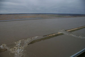 Portage Diversion dike failure, May 2011